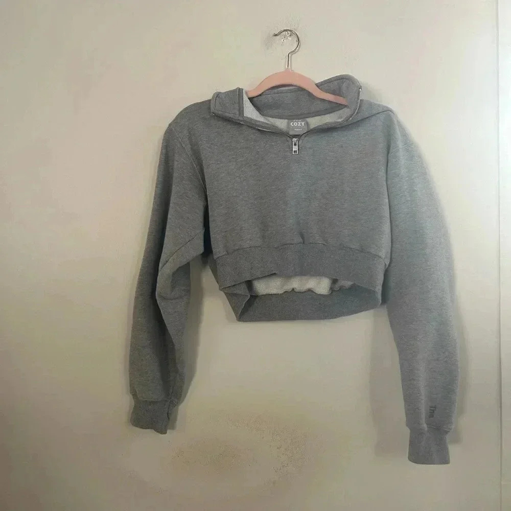 Aritzia tna cozy cropped sweatshirt small
